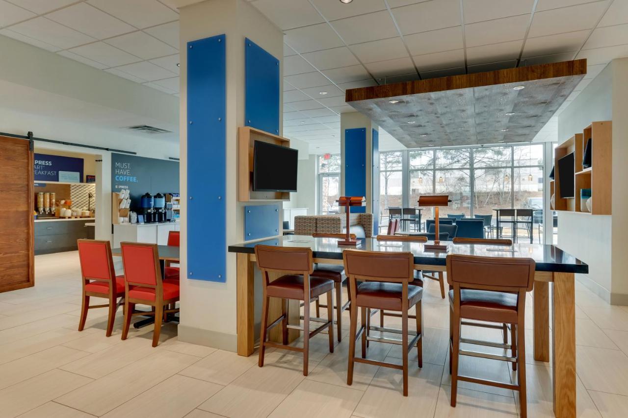 Holiday Inn Express & Suites - Dawsonville By Ihg Экстерьер фото