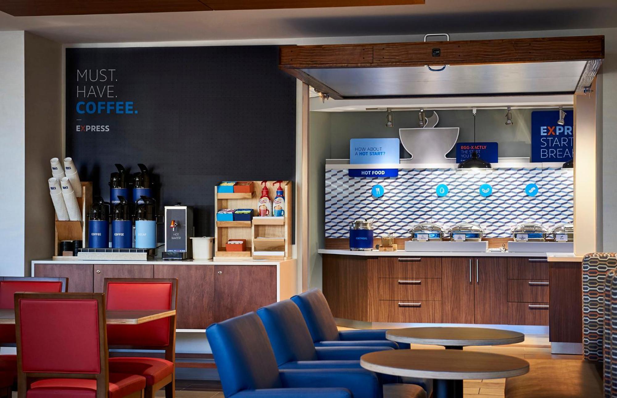 Holiday Inn Express & Suites - Dawsonville By Ihg Экстерьер фото